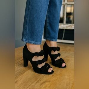 Anthropologie Lucky Penny Black Suede Bow Cutout Heels US 8.5/9 HOLIDAY PRICE 🎄